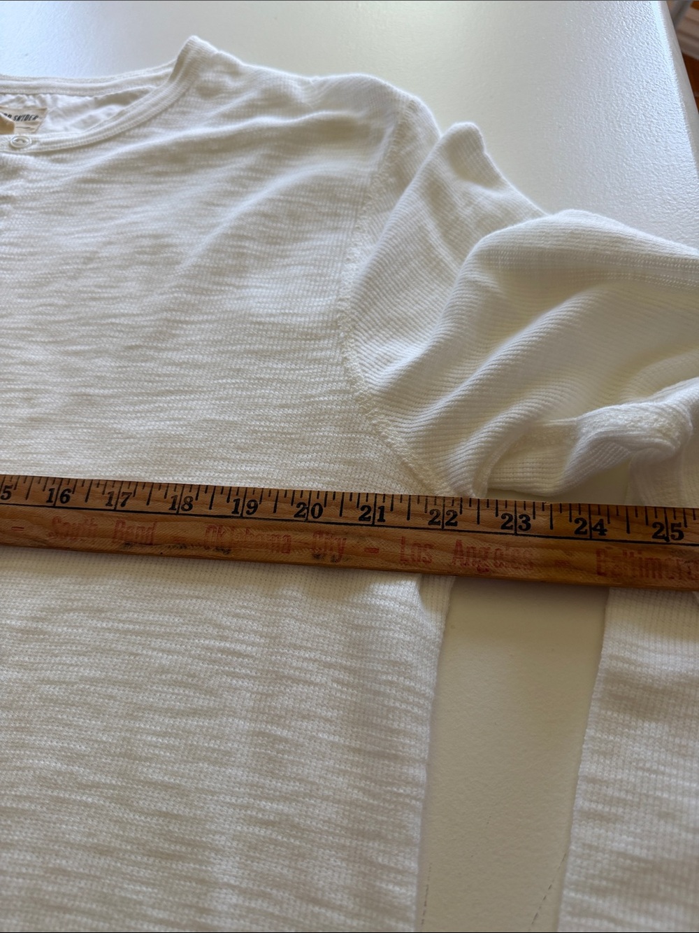 Todd Snyder Antique White Lightweight Mini Waffle Henley Sz XL. Box2 - Picture 6 of 8